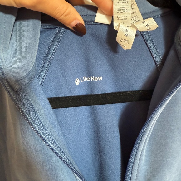 Lululemon jacket - Picture 3 of 4
